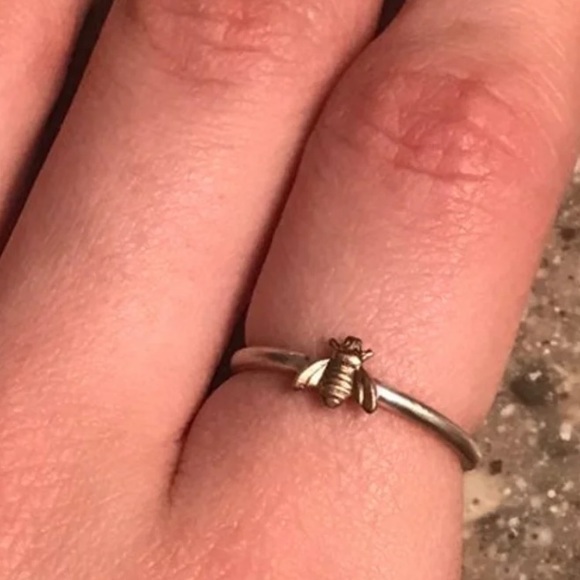 Bee ring - Picture 3 of 3